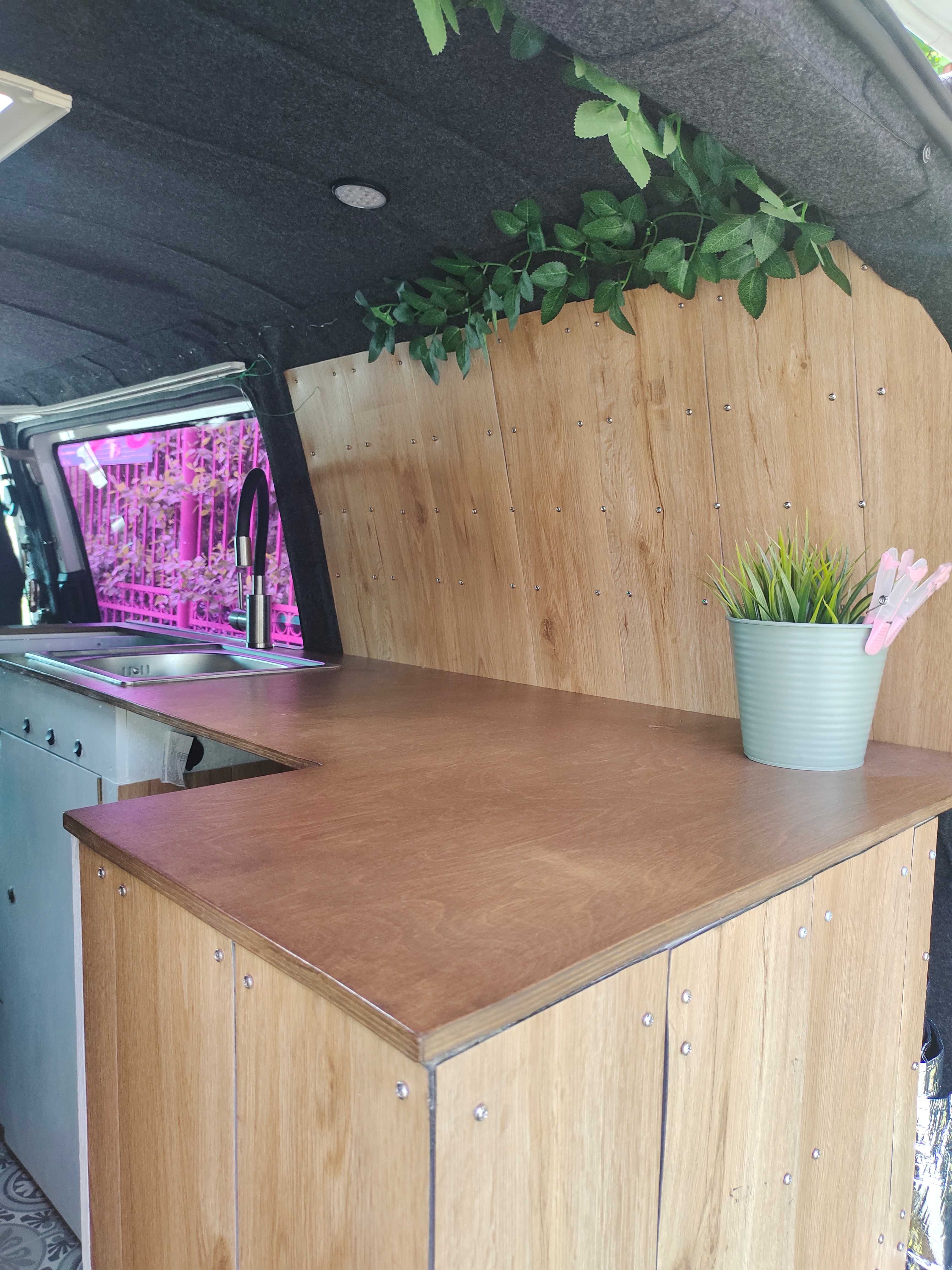 1.9 * T4 samowystarczalny Camper