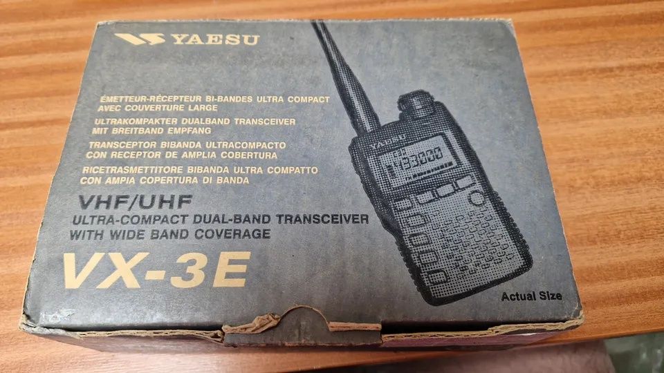 Yaesu VX-3E