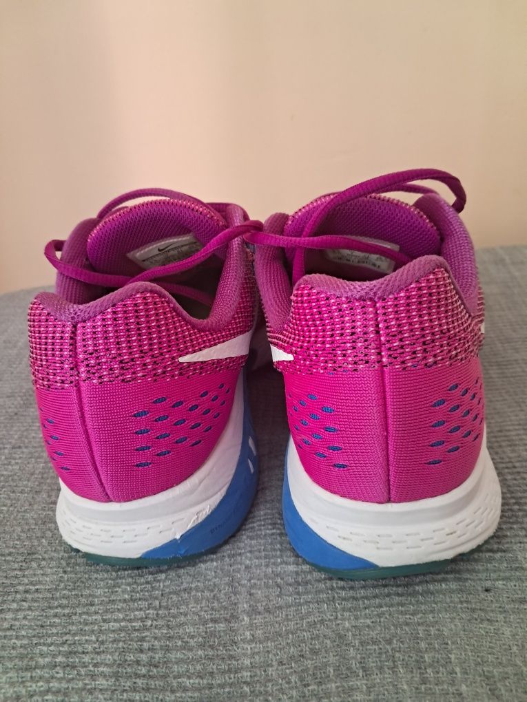 Жіночі кросівки Nike Zoom р 41