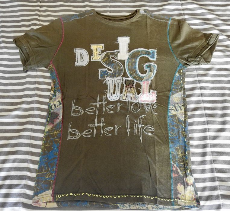 Tshirt bordada Desigual