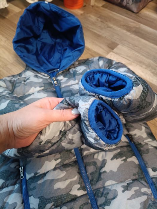 Продам демісезонні куртку!