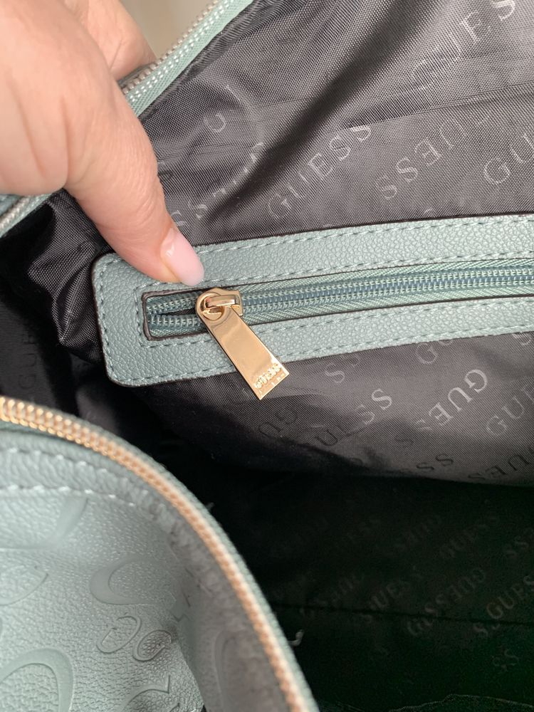 Дорожная сумка GUESS