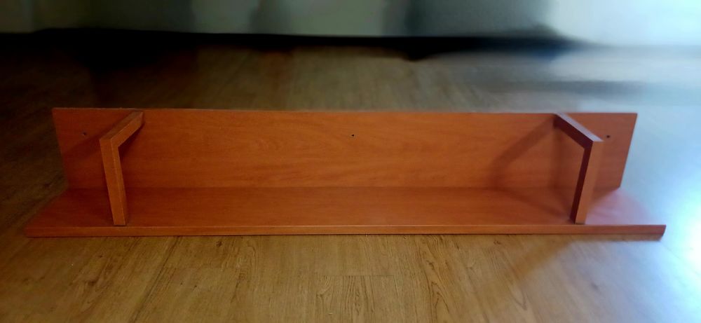 Estante em cerejeira