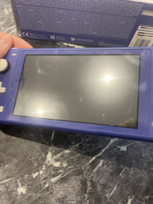 Ігрова консоль nintendo switch lite coral