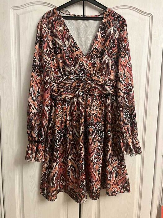 Śliczna wzorzysta sukienka lekka także ciążowa 36 S/ 38 M