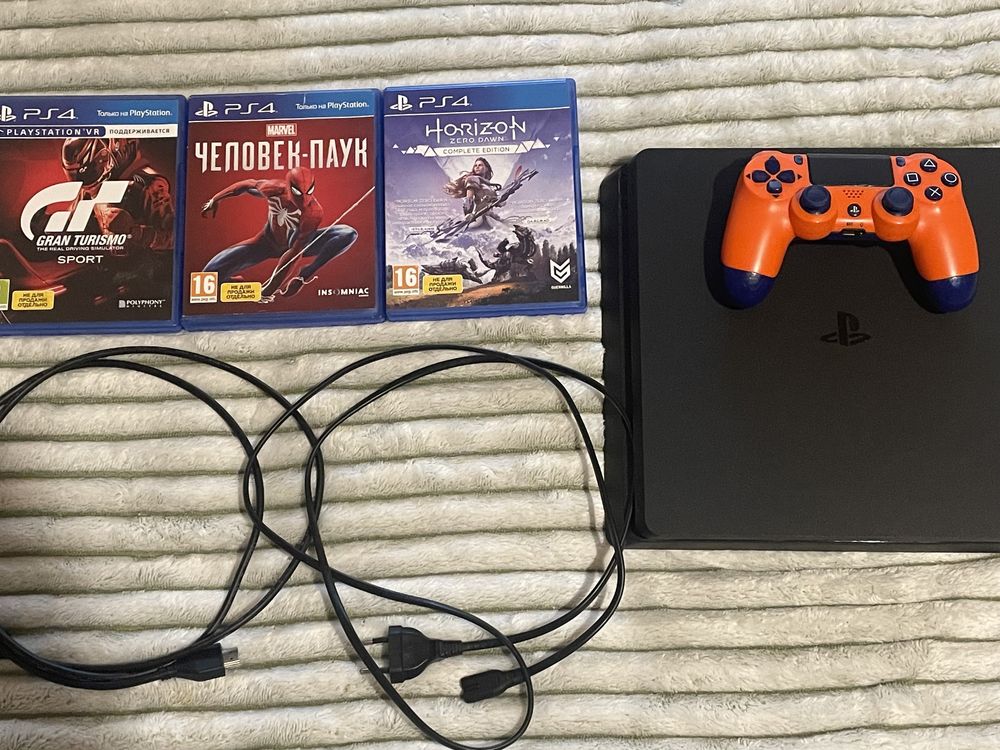 Приставка ps 4 slim