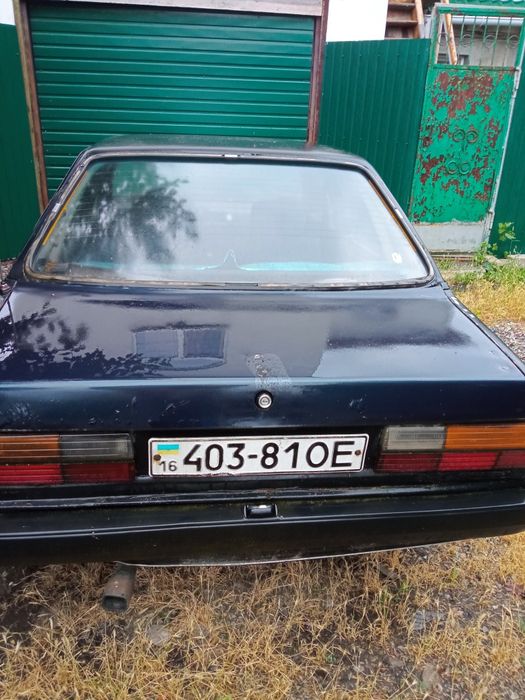 Audi 80 1982 года