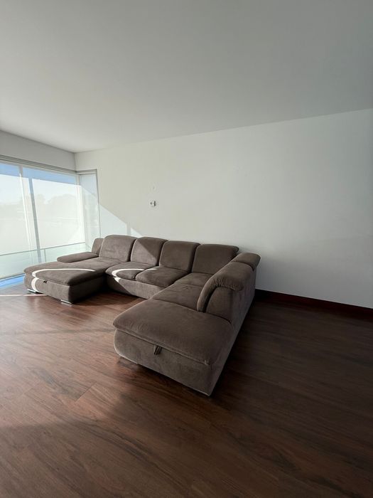 Sofá chaise longue em estado novo