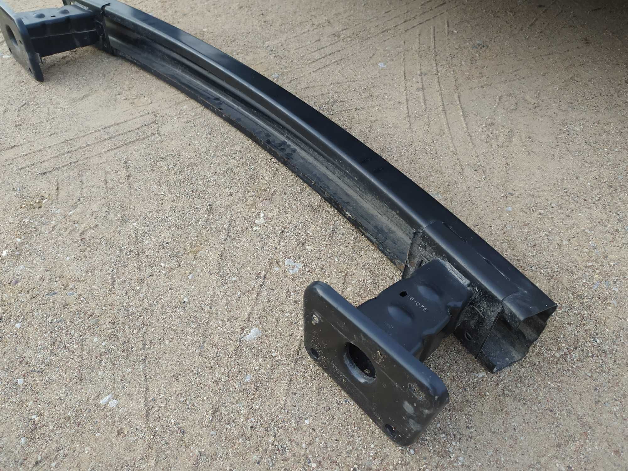 Ford Kuga/Escape MKII Lift Belka Zderzaka Tył Wzmocnienie Stan Idelny