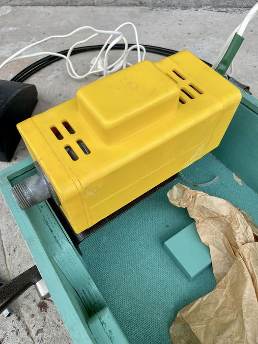 ГНОМ 2  Слюсарно-інструментальна машина