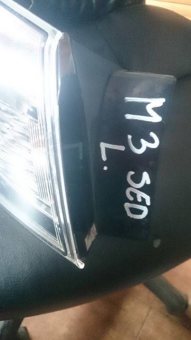 Mazda 3 Sedan lampa lewy tył