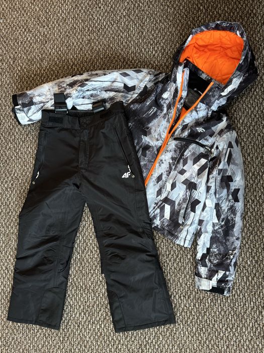 Зимовий спортивний костюм 4F на ріст 134. Лижний костюм.