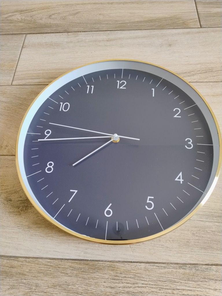 Zegar ścienny LUUK LIFESTYLE chichy bez tykania 32cm.