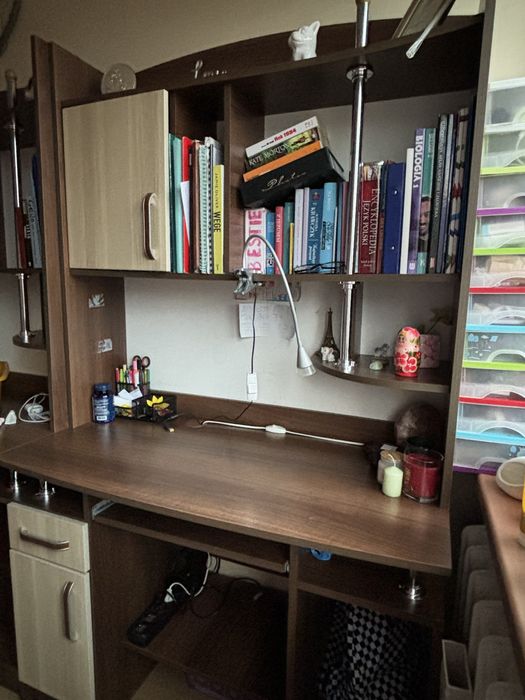 Meble do pokoju młodzieżowego, zestaw mebli