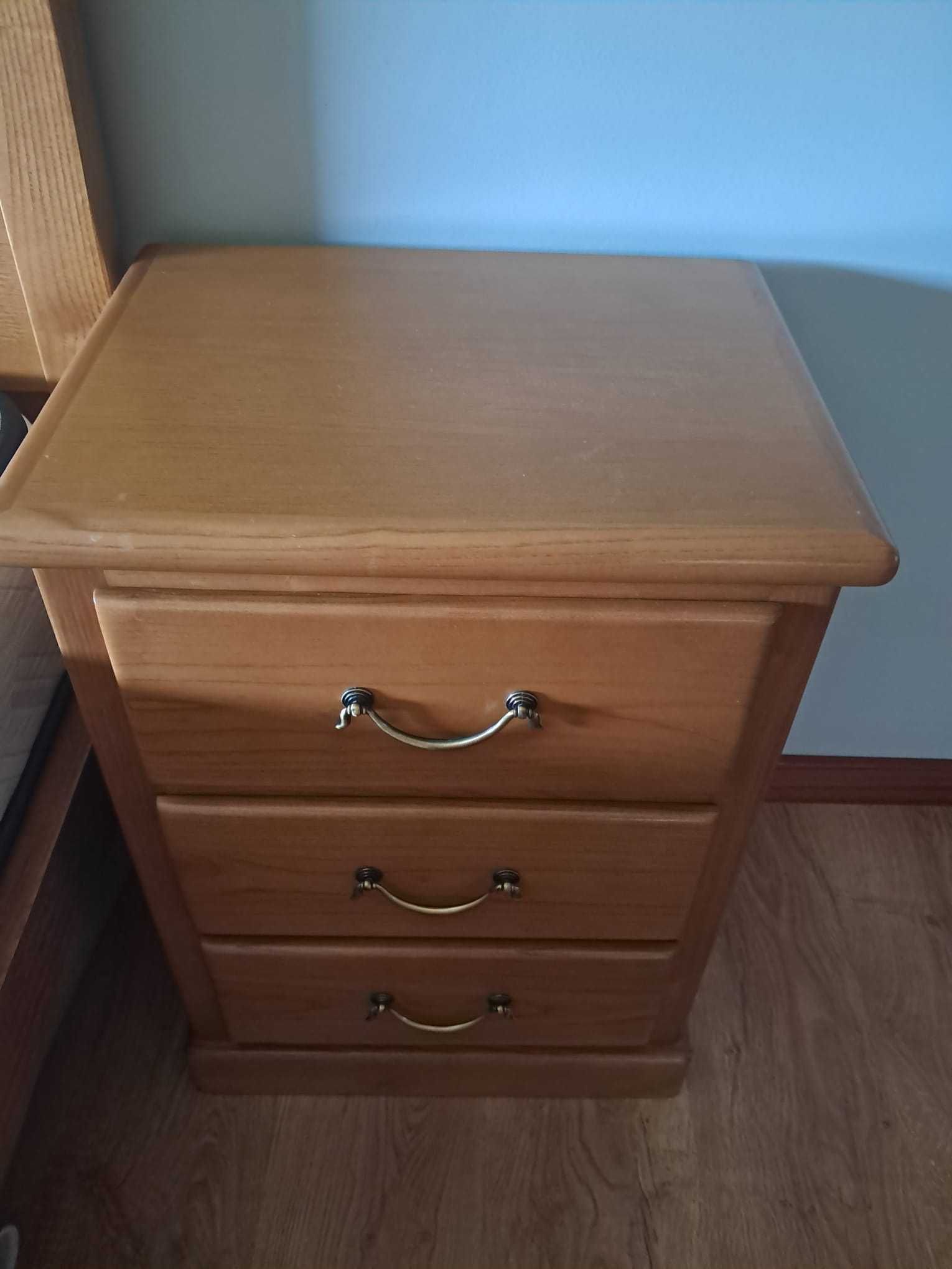 Vende-se quarto de solteiro