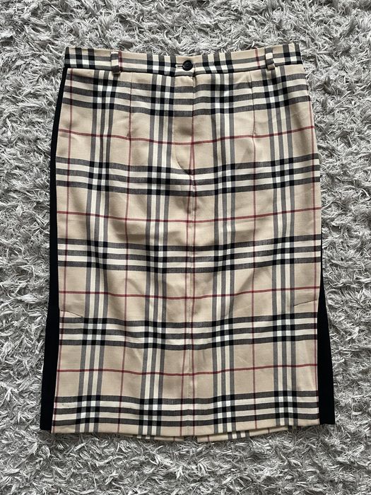 Burberry жіноча спідниця