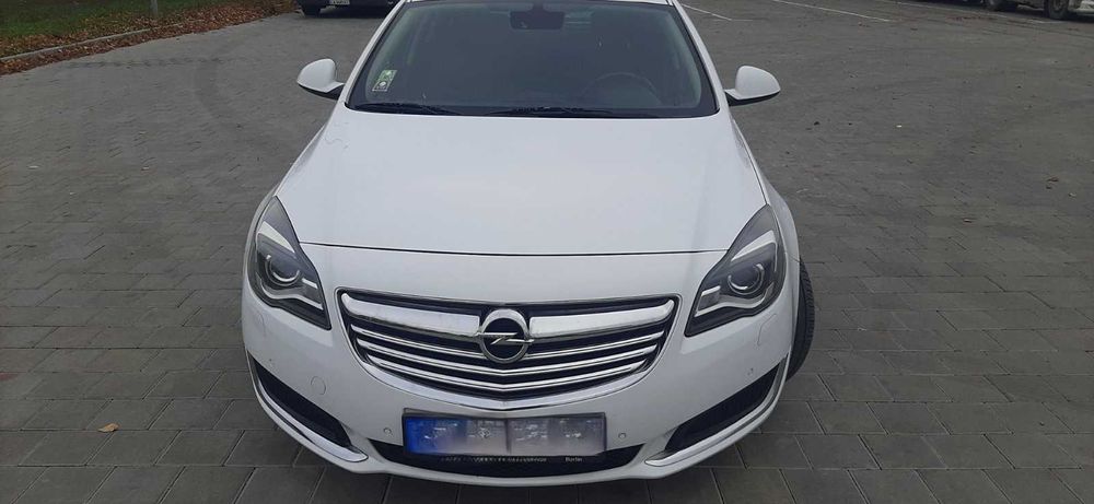 OPEL Insignia Sport 2014