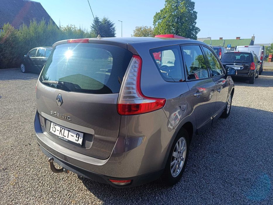 Renault Megane Scenic III 2,0 B  2010 rok 7 os HAK opłacony automat