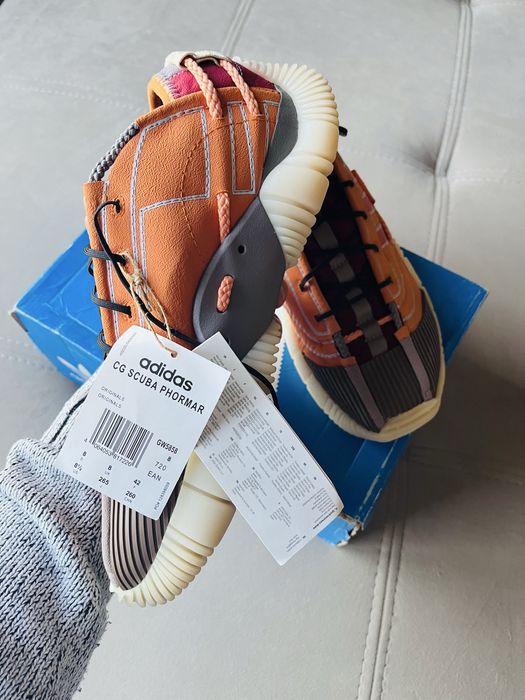 Кросівки Adidas 42 розмір нові