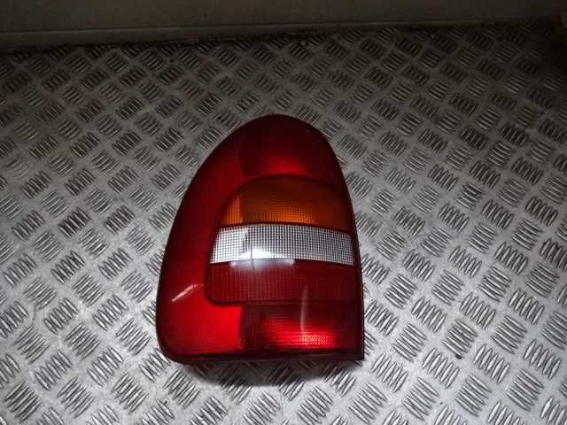 Chrysler Voyager III 95-00 lampa lewy tył lewa tylna