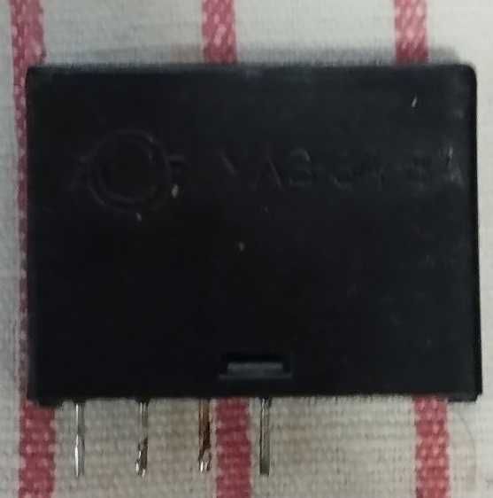 Кварцевый резонатор 8,86 МГц, УЛЗ 64-8А