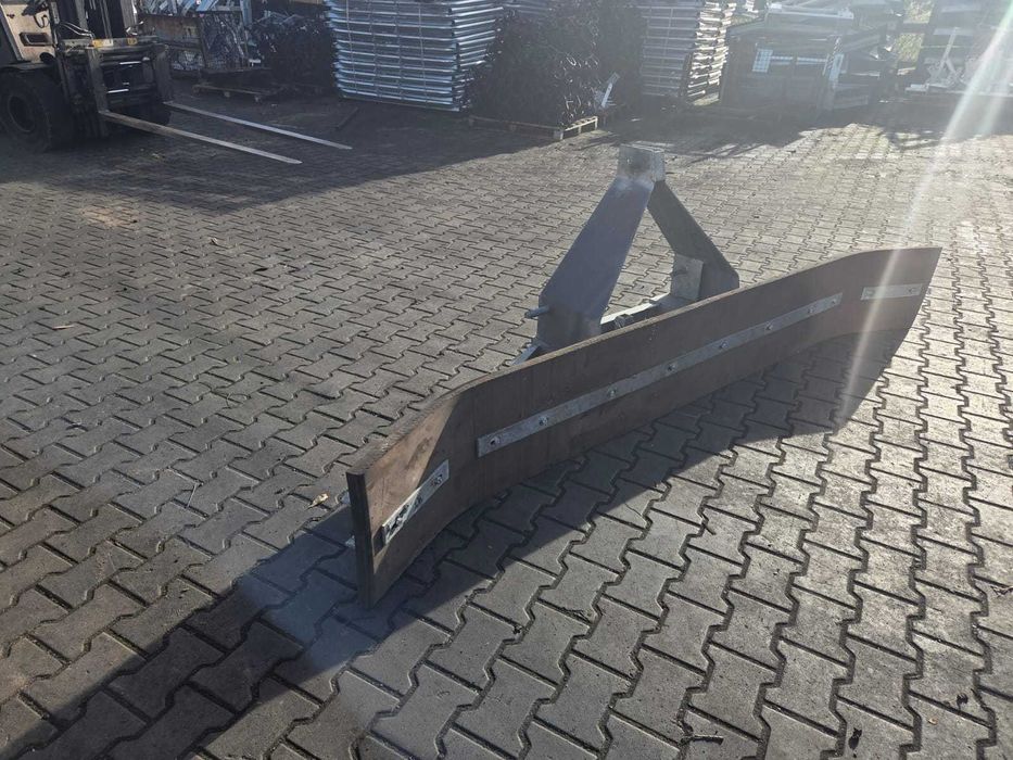 Zgarniacz do śniegu błota 3,00 m