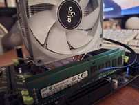 Plata glowna + processor xeon 2666 + 16 gb ram + cooler