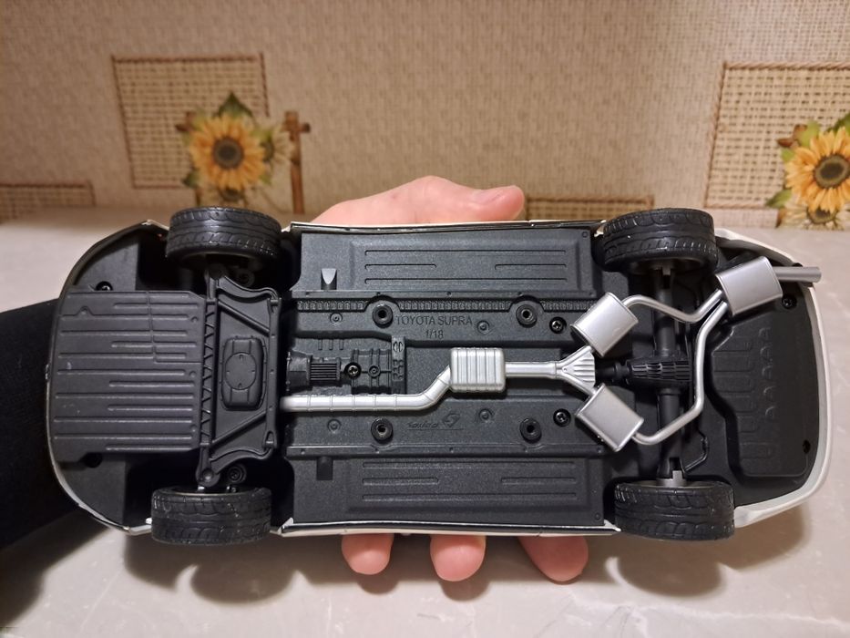 Масштабная модель 1/18 Toyota Supra MK4 A80 модель