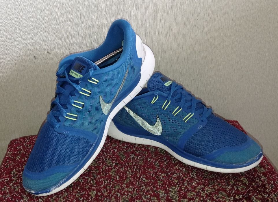 Кросівки фірми Nike 44 розміру