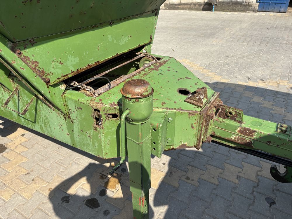 Rozsiewacz wapna nawozu Amazone ZG 5000 w oryginale