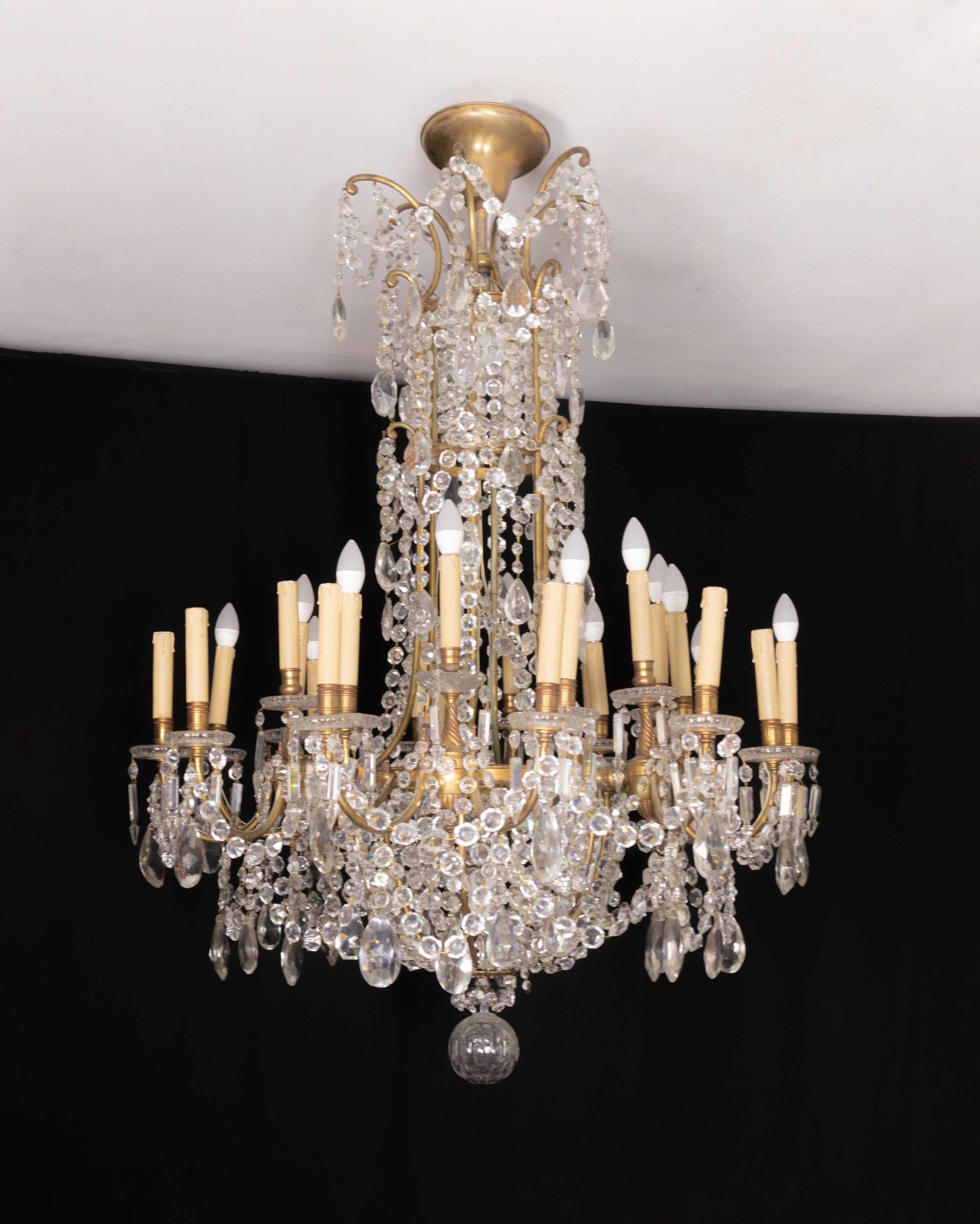 Candeeiro lustre cristal 24 braços Baccarat | século XIX