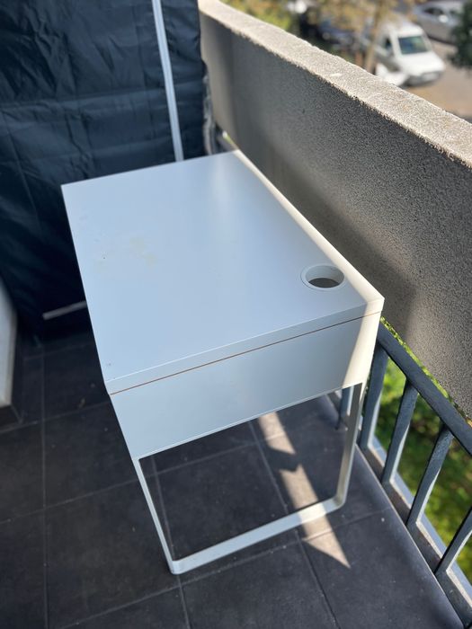 Biurko Micke Ikea - z szufladą