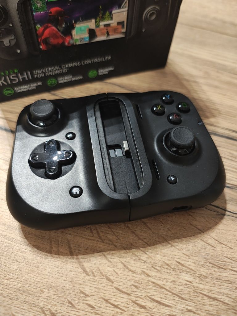 Pad Razer kishi stan idealny USB typ C