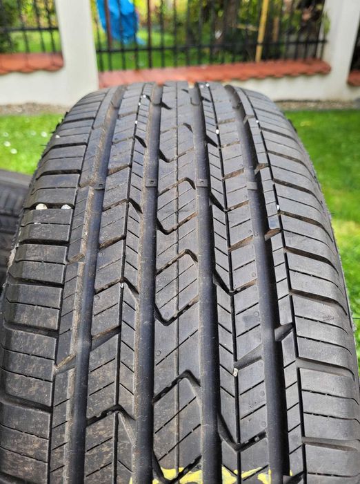 215/60/17 x4 2021r opony Amerykańskie Cooper Evolution całoroczne