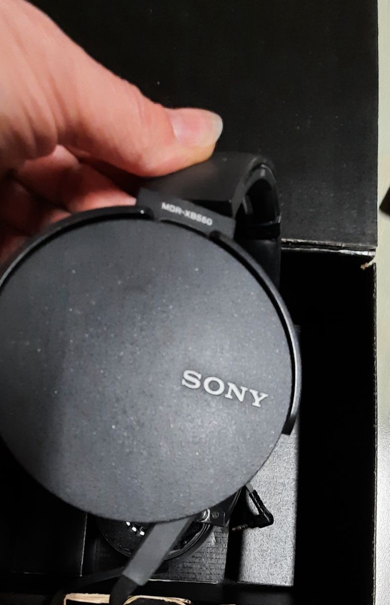 Słuchawki sony mdr-xb550ap uszkodzone