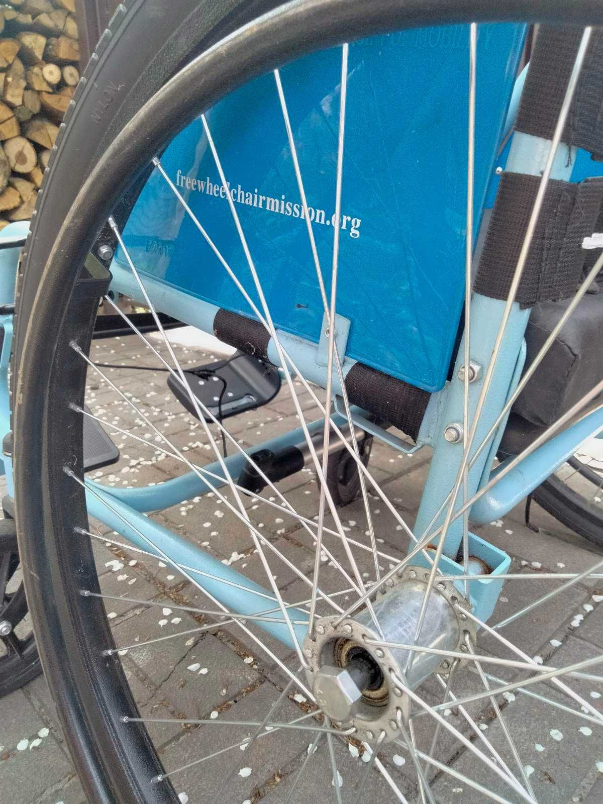 Инвалидная коляска (50см сидение)