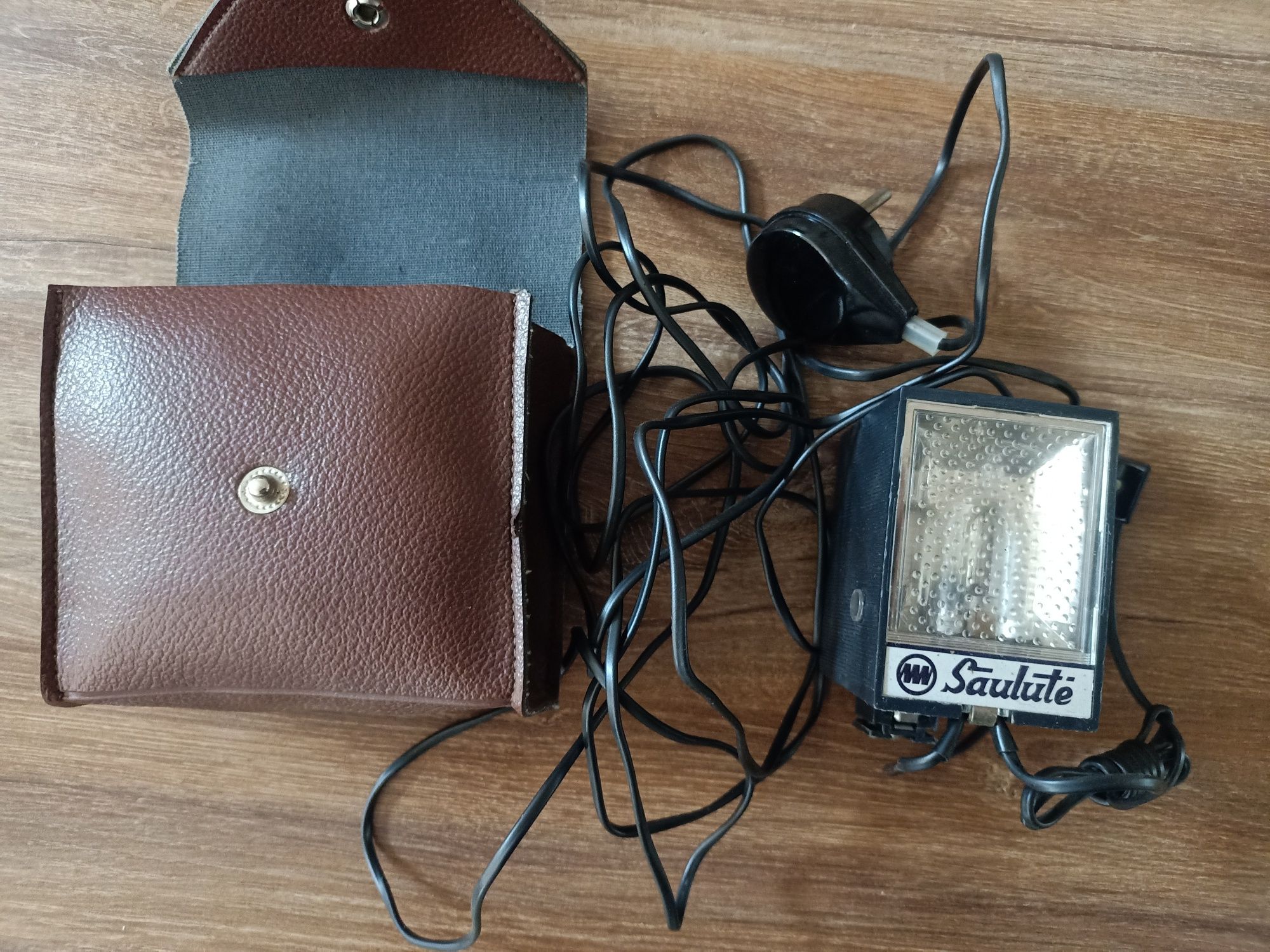 Lampa błyskowa do aparatu  SAULUTE