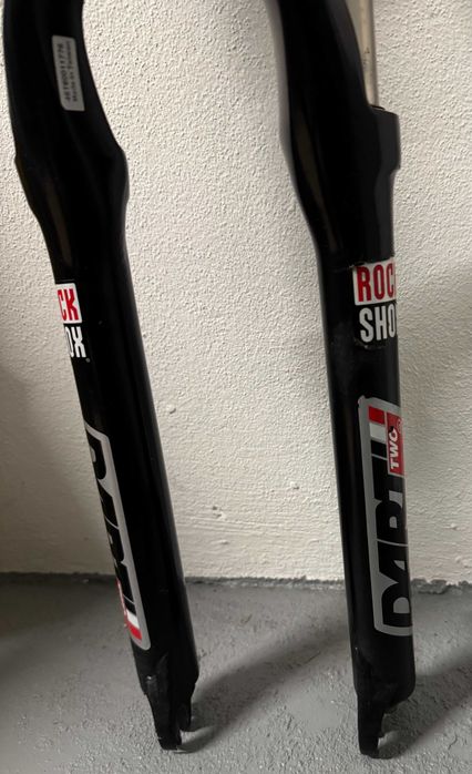 Suspensão rockshox Dart 2 BTT roda 26’’ em perfeitas condicōes.
