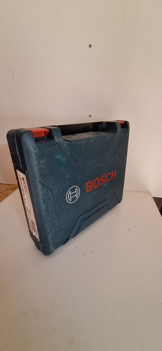 Walizka, ładowarka, bateria.