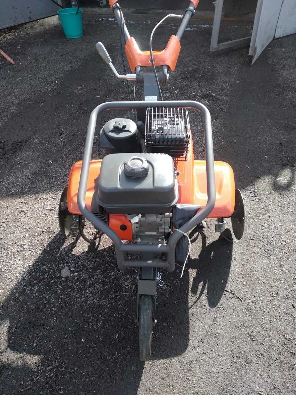Культиватор Husqvarna TF 230 _ Легкий, практичний та зручний у роботі.