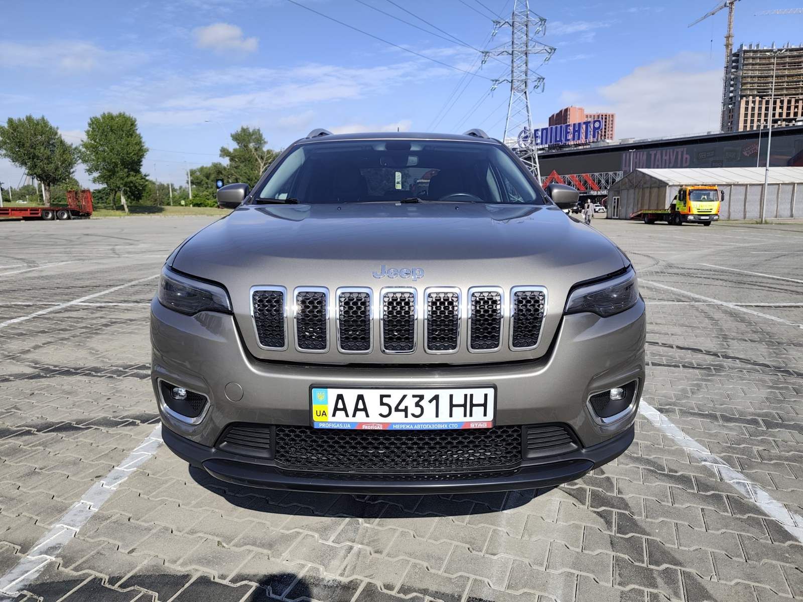 Jeep Cherokee 3,2 Limited газ/бензин 2019