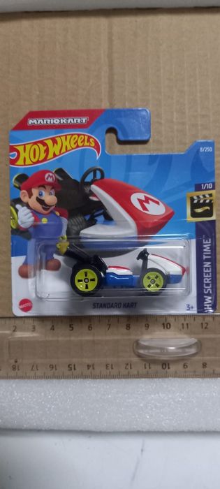 Standard kart hot wheels mariokart