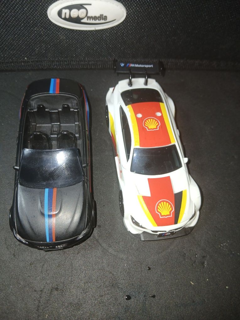 2 modele BMW 1:43 BMW M4 Motorsport BMW M4 Conventirble kolekcja schel