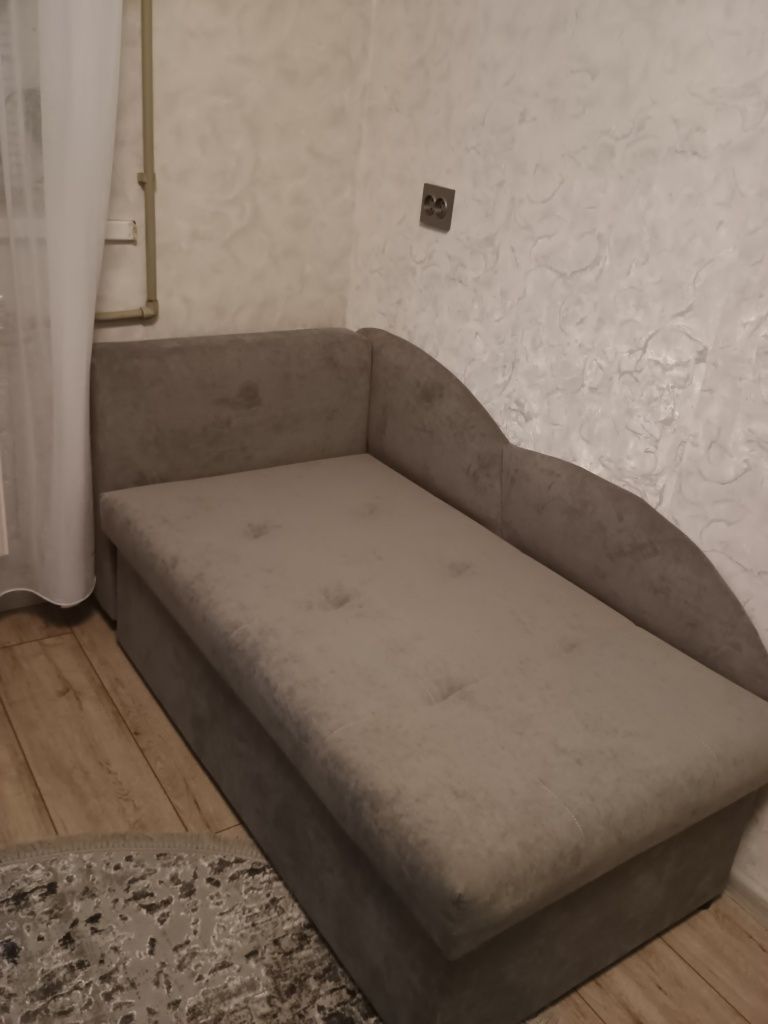 Продам дитячий диван
