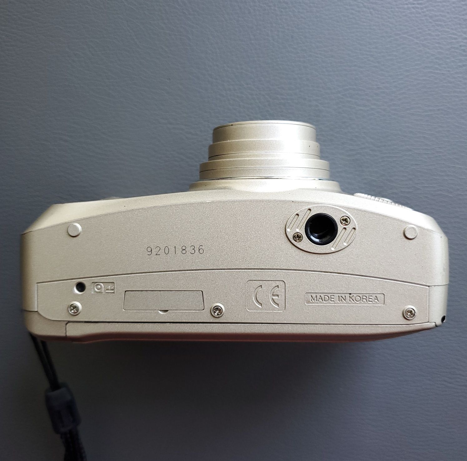Пленочный премиум-компакт фотоаппарат Samsung Evoca 140s тестирован