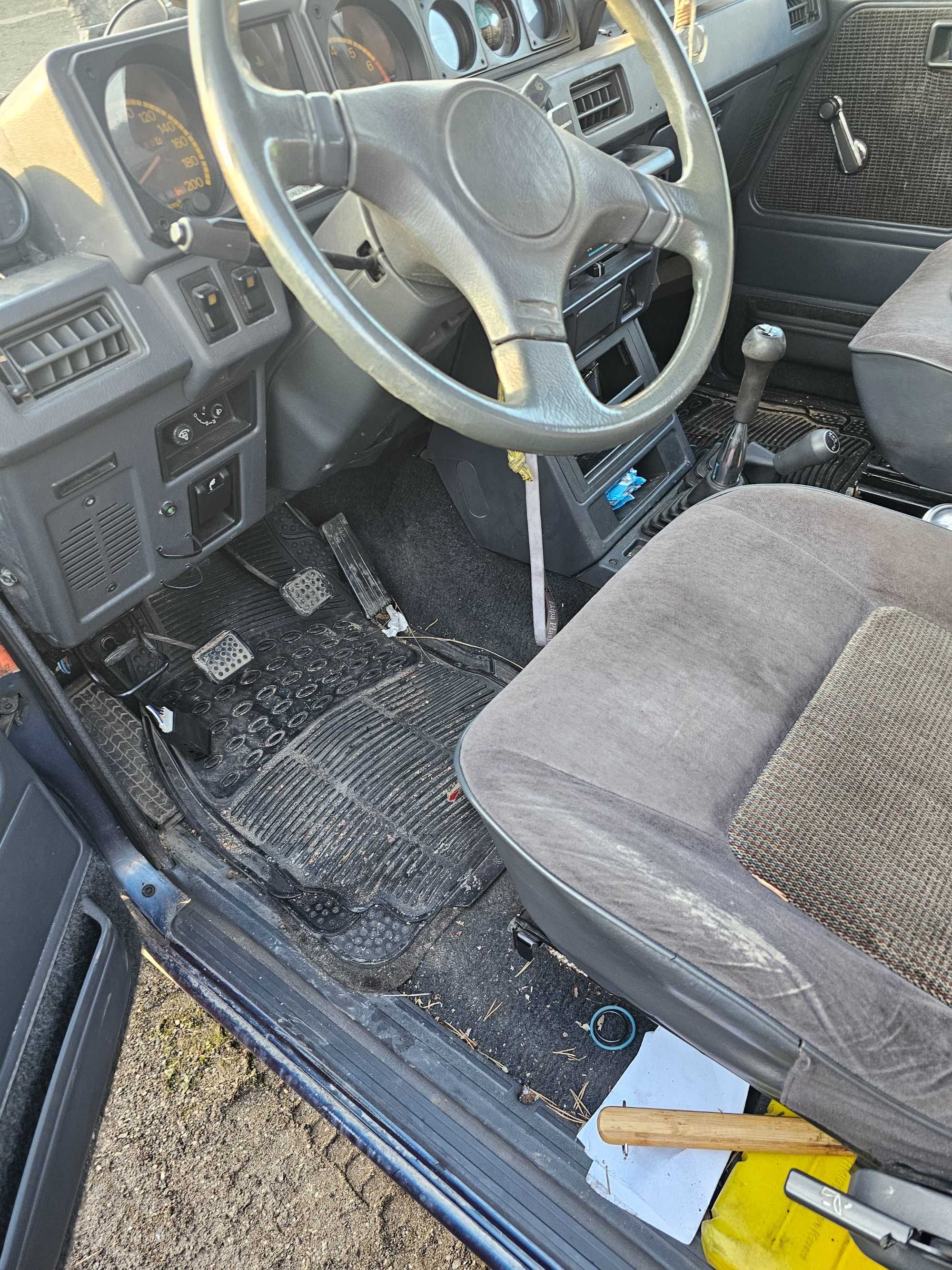 Mitsubishi PAJERO 3.0 V6 z dokumentami