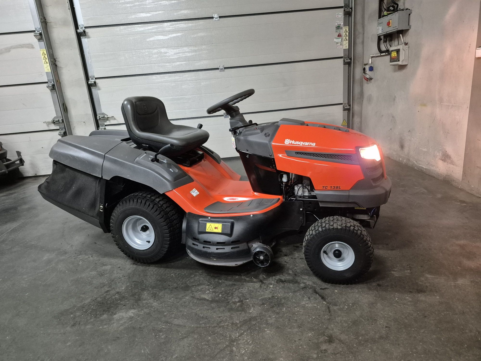 Kosiarka traktorek Husqvarna TC 138L