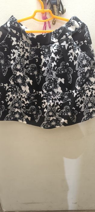 Отдам бесплатно женские вещи