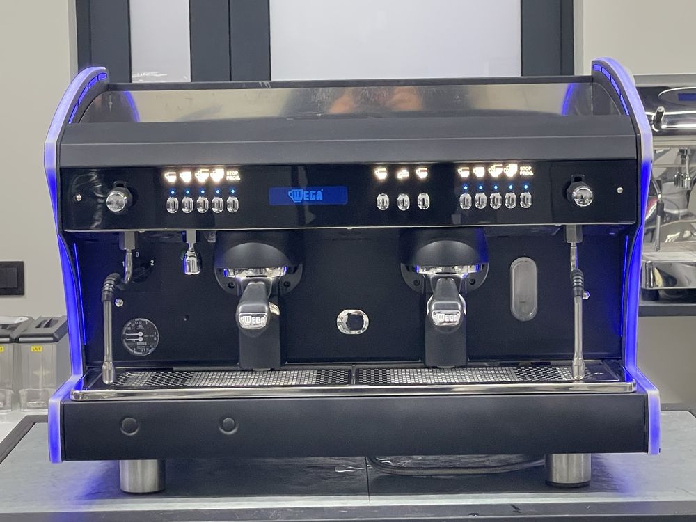 Професійна кавомашина Wega Polaris