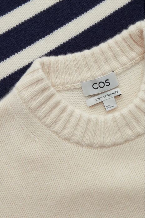 COS молочний кашеміровий джемпер в смужку кашемір светр